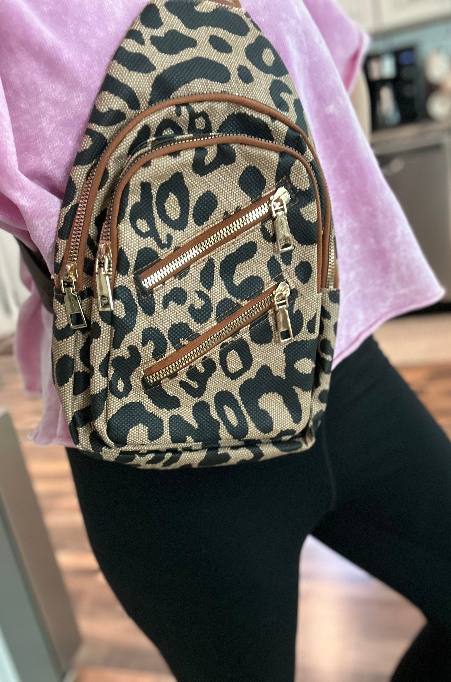 LEOPARD SLING BAG