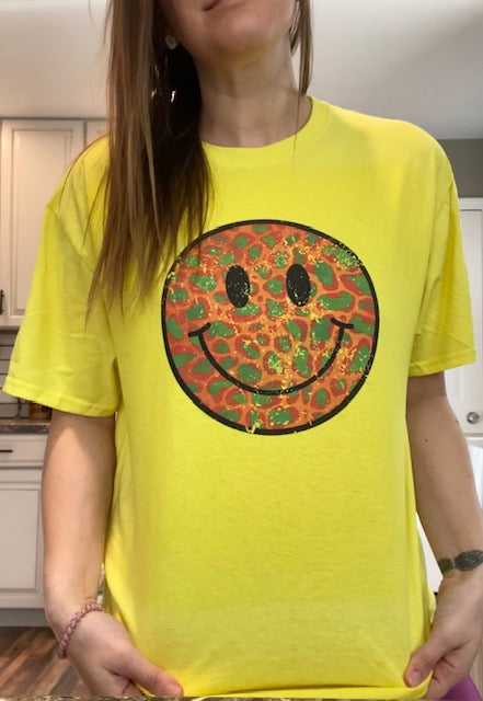 SPOTTED SMILEY TEE